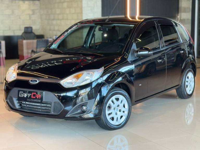 FORD - FIESTA - 2013/2014 - Preta - R$ 34.900,00