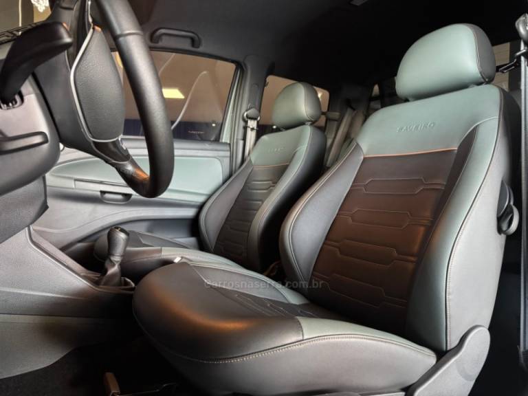 VOLKSWAGEN - SAVEIRO - 2024/2025 - Cinza - R$ 123.900,00