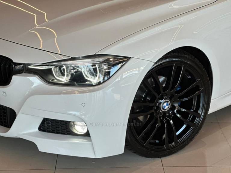 BMW - 320I - 2018/2018 - Branca - R$ 159.900,00