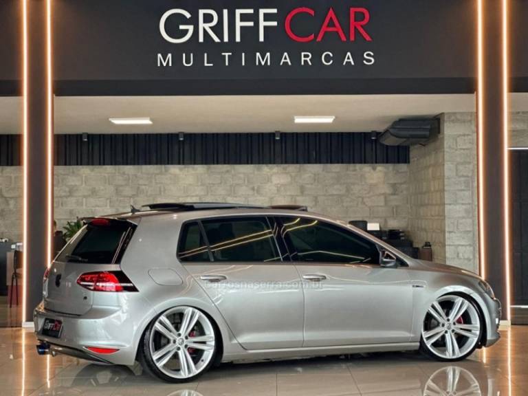 VOLKSWAGEN - GOLF - 2013/2014 - Cinza - R$ 89.900,00