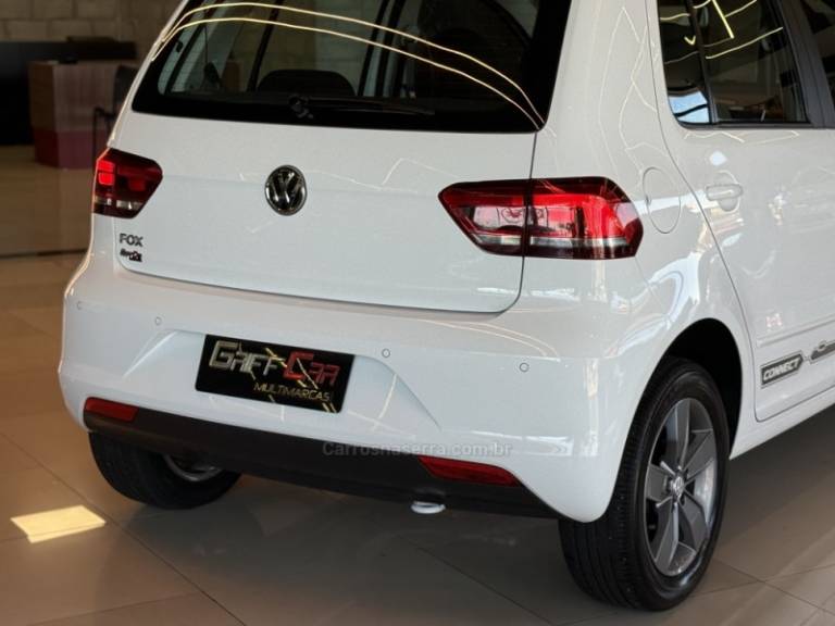 VOLKSWAGEN - FOX - 2019/2019 - Branca - R$ 61.900,00