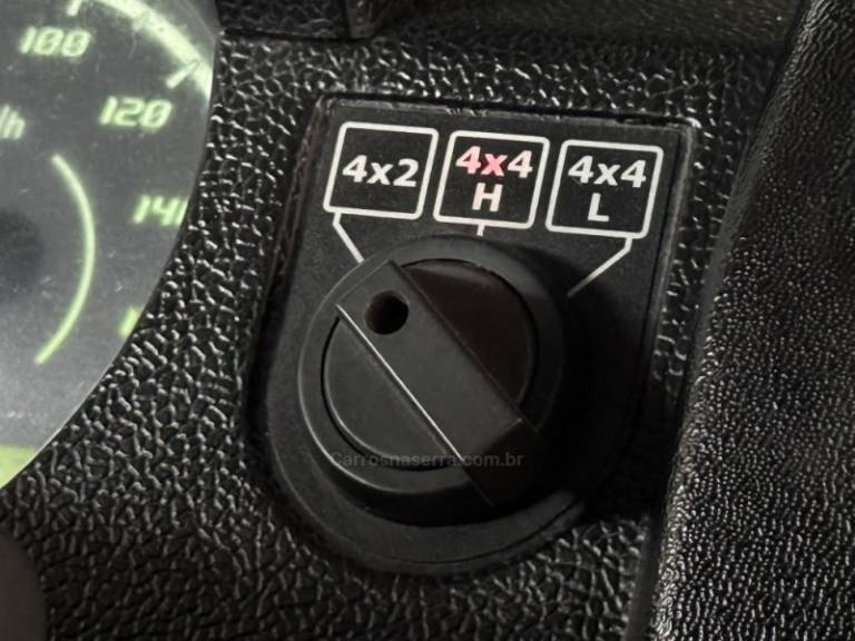 TROLLER - T4 - 2009/2010 - Vermelha - R$ 89.900,00