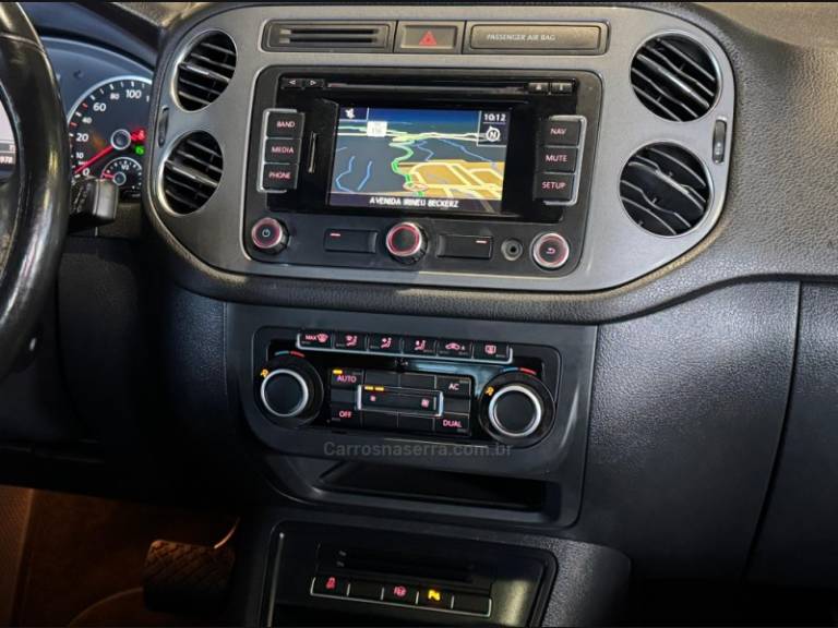 VOLKSWAGEN - TIGUAN - 2011/2012 - Preta - R$ 69.900,00