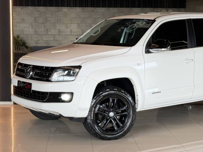 VOLKSWAGEN - AMAROK - 2015/2015 - Branca - R$ 114.900,00