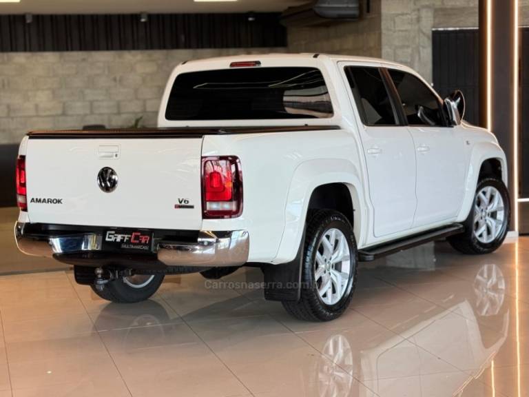 VOLKSWAGEN - AMAROK - 2018/2019 - Branca - R$ 149.900,00