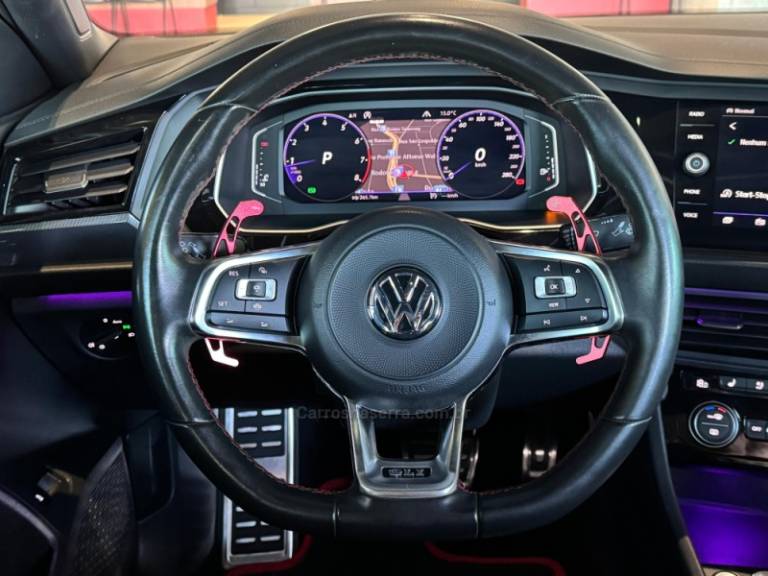 VOLKSWAGEN - JETTA - 2018/2019 - Cinza - R$ 159.900,00