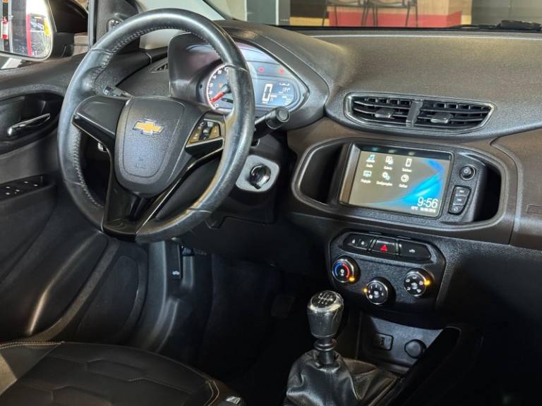 CHEVROLET - PRISMA - 2018/2019 - Preta - R$ 66.900,00