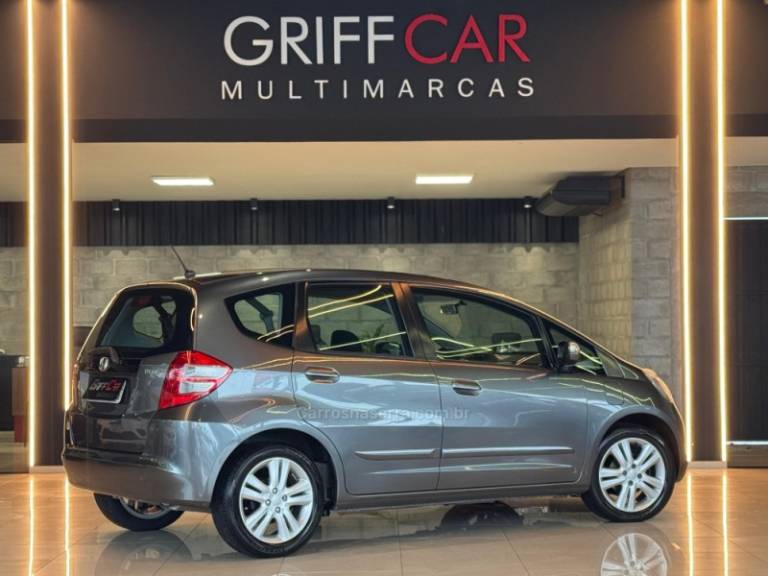 HONDA - FIT - 2011/2012 - Cinza - R$ 49.900,00