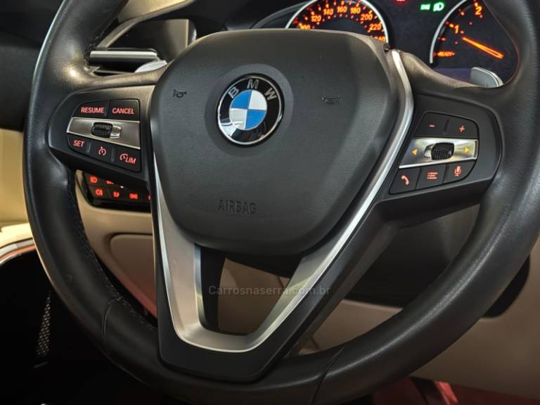 BMW - 320I - 2019/2020 - Branca - R$ 199.900,00