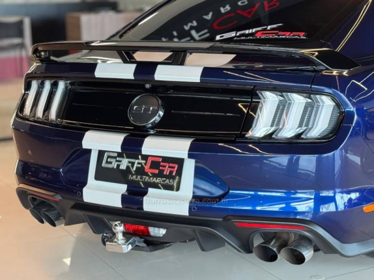 FORD - MUSTANG - 2017/2018 - Azul - R$ 359.900,00