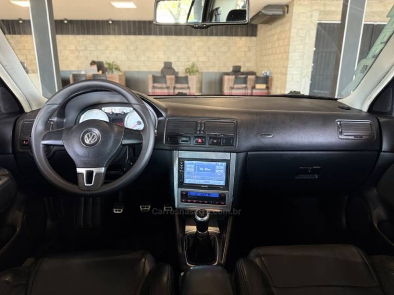 VOLKSWAGEN - GOLF - 2013/2013 - Preta - R$ 64.900,00