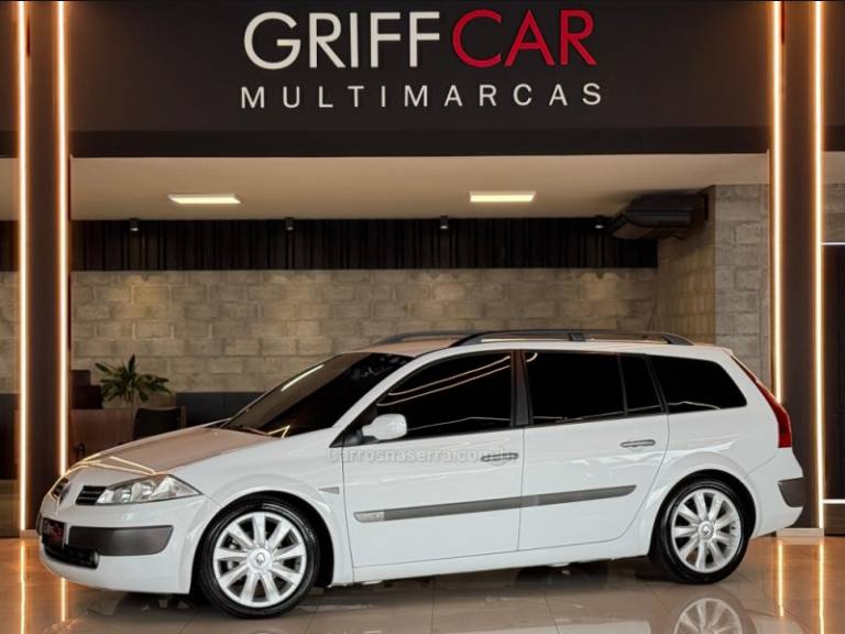 RENAULT - MÉGANE - 2012/2013 - Branca - R$ 39.900,00