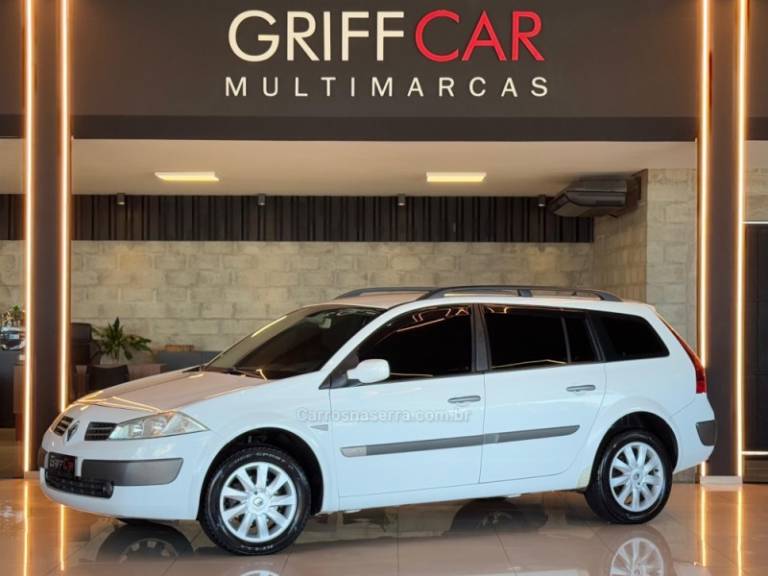 RENAULT - MÉGANE - 2010/2011 - Branca - R$ 35.900,00