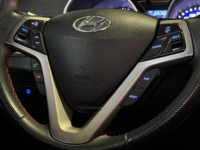 HYUNDAI - VELOSTER - 2012/2013 - Vermelha - R$ 69.900,00