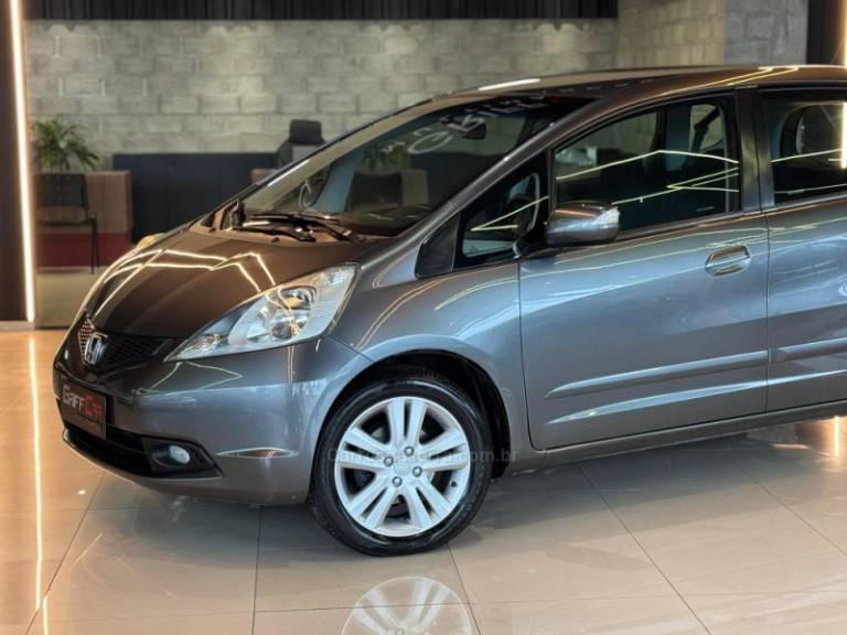 HONDA - FIT - 2011/2012 - Cinza - R$ 49.900,00