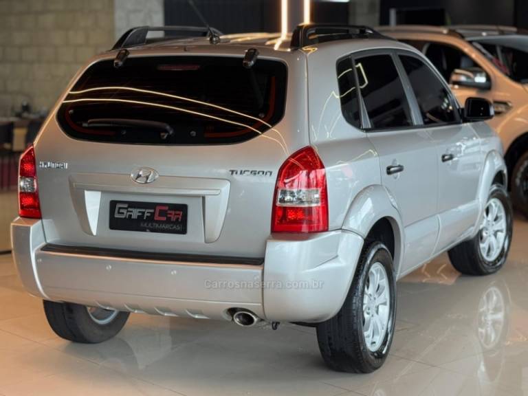 HYUNDAI - TUCSON - 2009/2010 - Prata - R$ 41.900,00