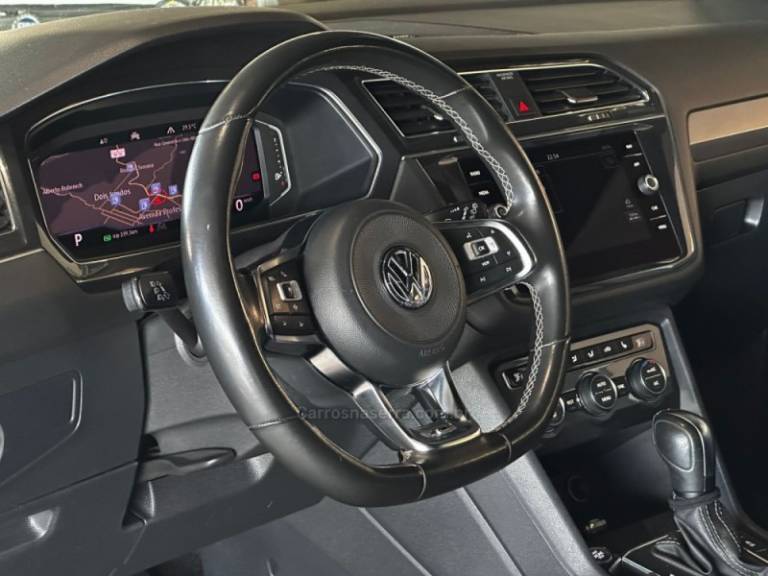 VOLKSWAGEN - TIGUAN - 2019/2020 - Branca - R$ 179.900,00