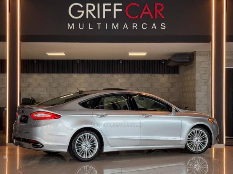 FORD - FUSION - 2013/2014 - Prata - R$ 76.900,00