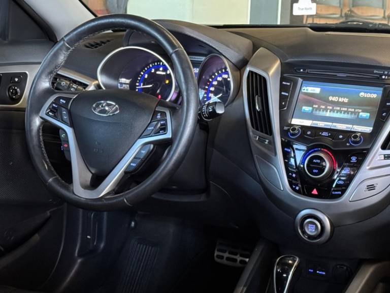 HYUNDAI - VELOSTER - 2012/2013 - Preta - R$ 67.900,00