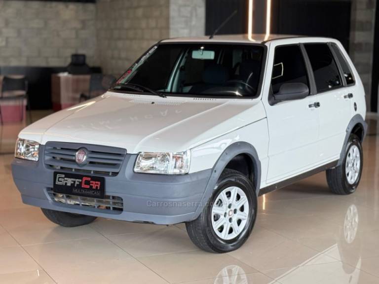 FIAT - UNO - 2012/2013 - Branca - R$ 35.900,00