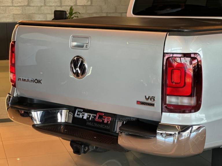 VOLKSWAGEN - AMAROK - 2018/2019 - Prata - R$ 163.900,00