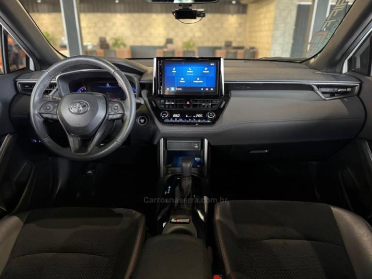TOYOTA - COROLLA - 2024/2024 - Branca - R$ 169.900,00