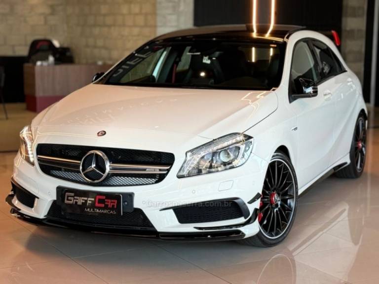 MERCEDES-BENZ - A 45 AMG - 2014/2015 - Branca - R$ 179.900,00