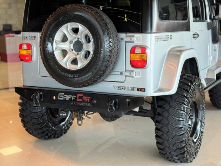 TROLLER - T4 - 2011/2012 - Prata - R$ 139.900,00