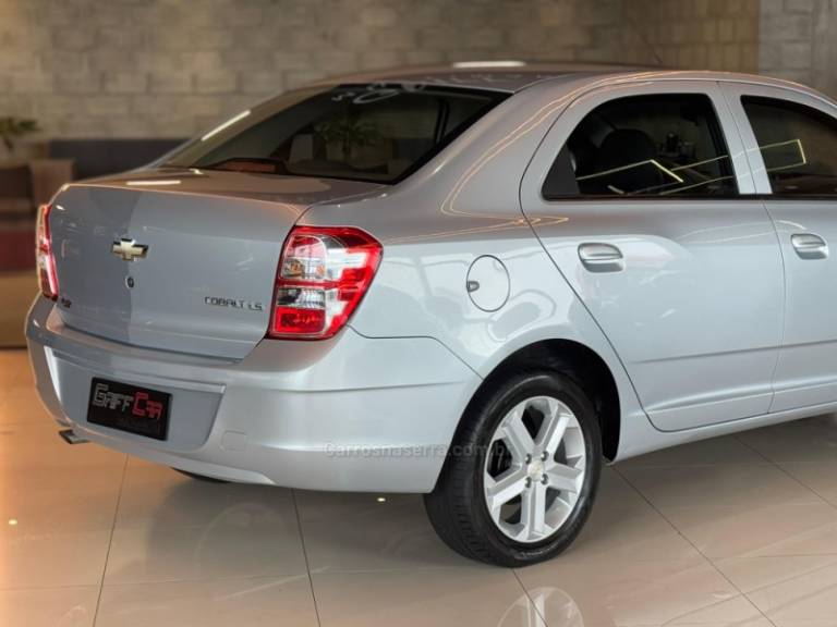 CHEVROLET - COBALT - 2012/2013 - Cinza - R$ 43.900,00