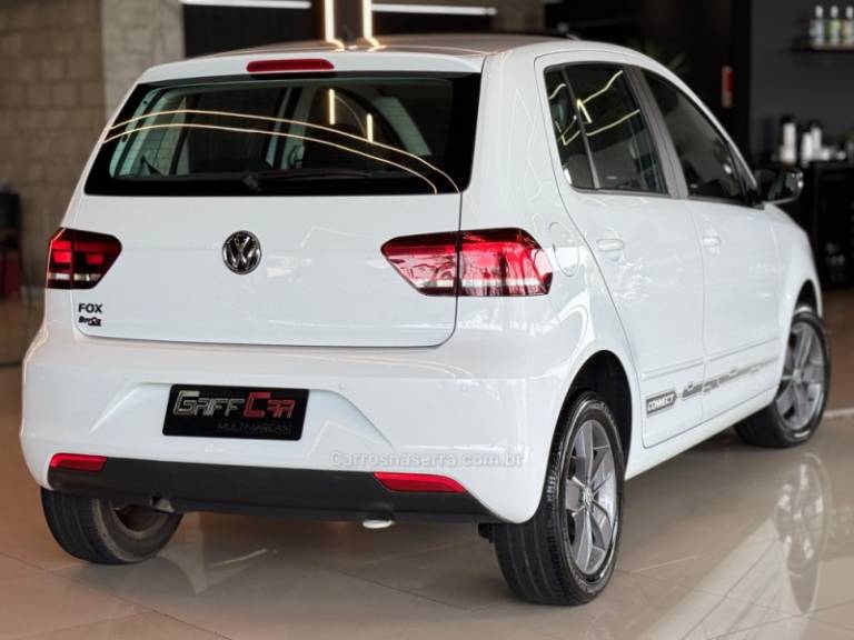 VOLKSWAGEN - FOX - 2018/2019 - Branca - R$ 67.900,00