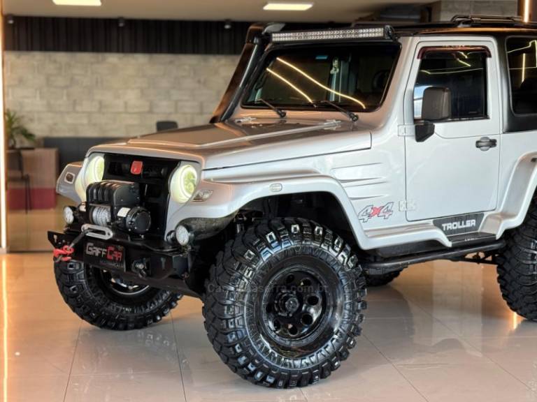 TROLLER - T4 - 2011/2012 - Prata - R$ 139.900,00