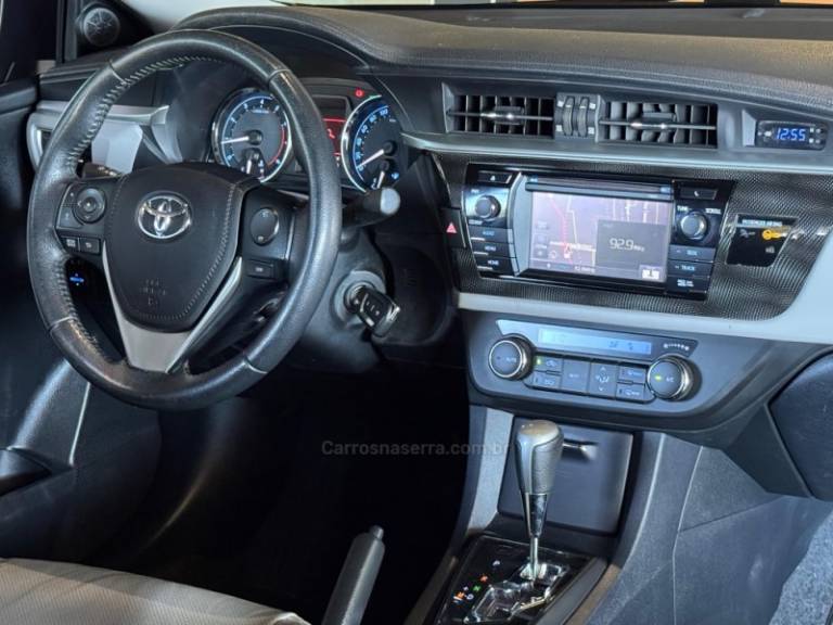 TOYOTA - COROLLA - 2015/2015 - Preta - R$ 87.900,00