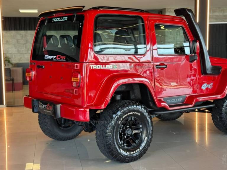 TROLLER - T4 - 2009/2010 - Vermelha - R$ 99.900,00