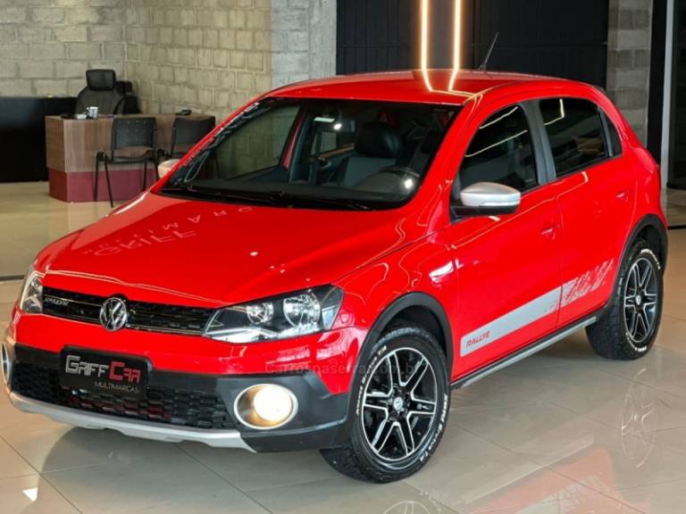 VOLKSWAGEN - GOL - 2014/2015 - Vermelha - R$ 54.900,00