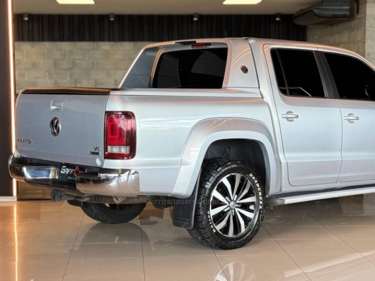 VOLKSWAGEN - AMAROK - 2018/2019 - Cinza - R$ 179.900,00