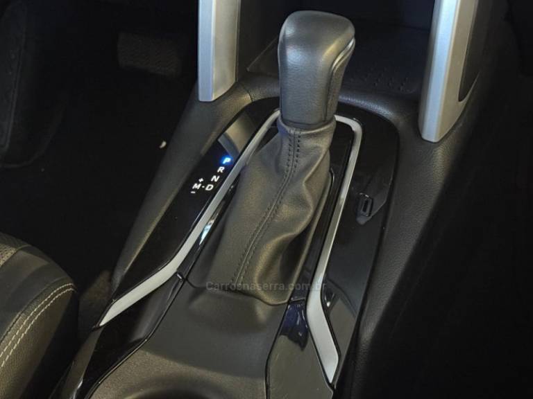 TOYOTA - COROLLA - 2022/2023 - Prata - R$ 148.900,00
