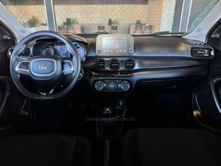 FIAT - ARGO - 2023/2024 - Branca - R$ 73.900,00