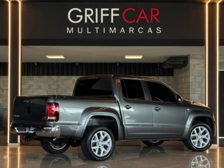 VOLKSWAGEN - AMAROK - 2019/2020 - Cinza - R$ 169.900,00