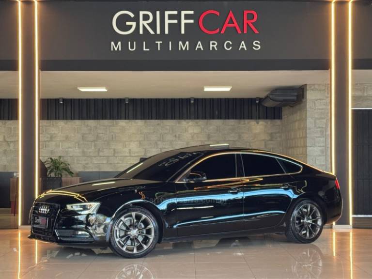 AUDI - A5 - 2012/2013 - Preta - R$ 98.900,00