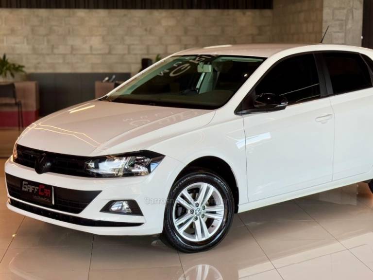 VOLKSWAGEN - POLO - 2018/2019 - Branca - R$ 66.900,00