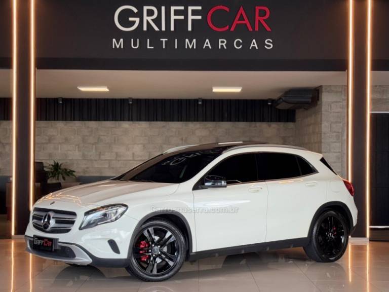 MERCEDES-BENZ - GLA 200 - 2014/2015 - Branca - R$ 114.900,00