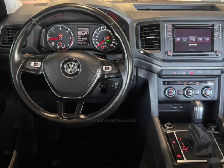 VOLKSWAGEN - AMAROK - 2018/2019 - Branca - R$ 129.900,00