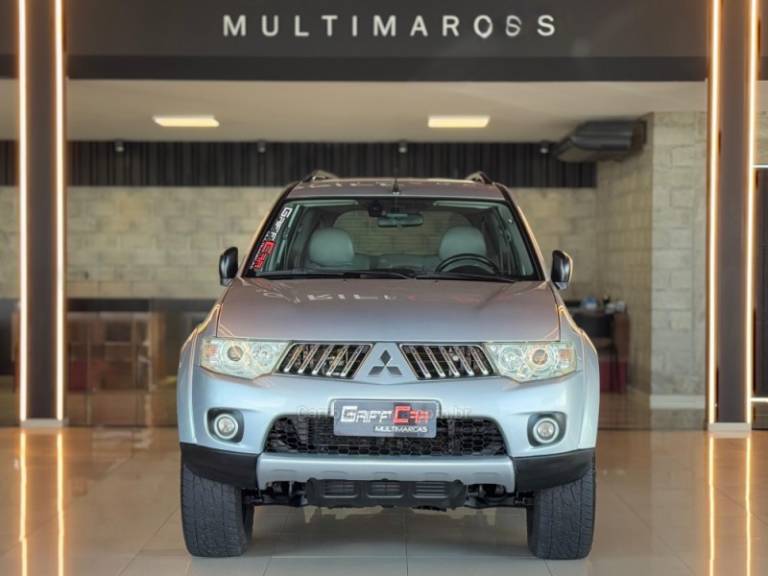 MITSUBISHI - PAJERO DAKAR - 2010/2011 - Prata - R$ 107.900,00