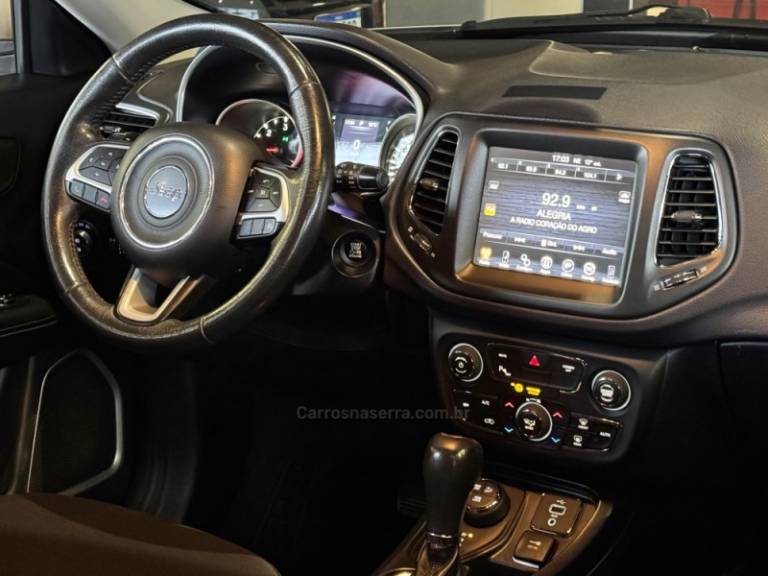 JEEP - COMPASS - 2016/2017 - Branca - R$ 94.900,00