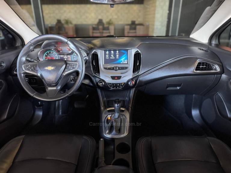CHEVROLET - CRUZE - 2018/2019 - Prata - R$ 89.900,00