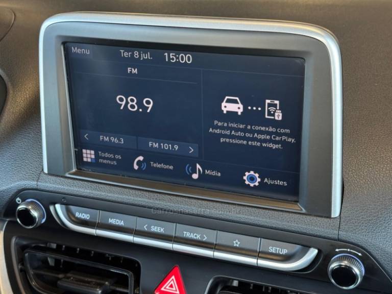 HYUNDAI - HB20 - 2023/2024 - Branca - R$ 72.900,00