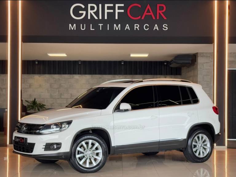 VOLKSWAGEN - TIGUAN - 2013/2014 - Branca - R$ 69.900,00