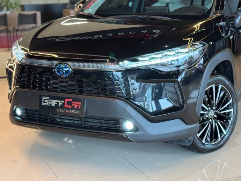 TOYOTA - COROLLA - 2024/2025 - Preta - R$ 205.900,00