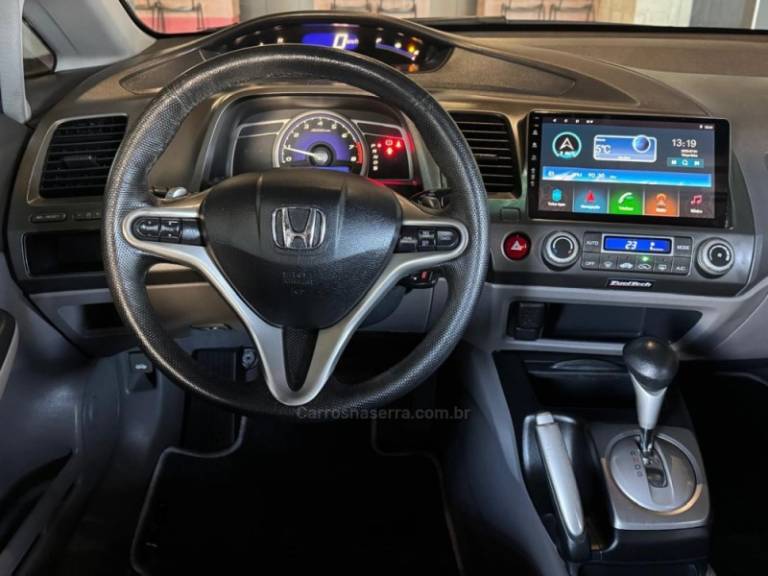 HONDA - CIVIC - 2011/2011 - Prata - R$ 63.900,00