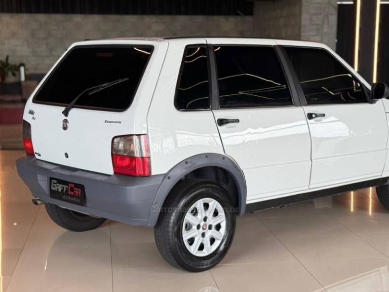 FIAT - UNO - 2012/2013 - Branca - R$ 35.900,00